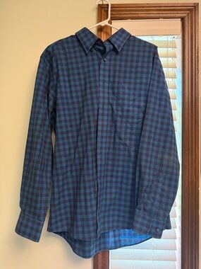 Jos A Bank Traveler Tailored Fit 100% Cotton